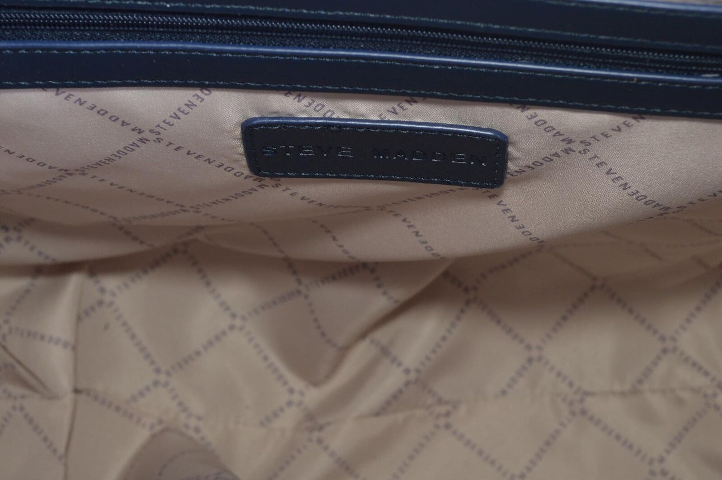 Steve Madden - B-Island - Palm Springs