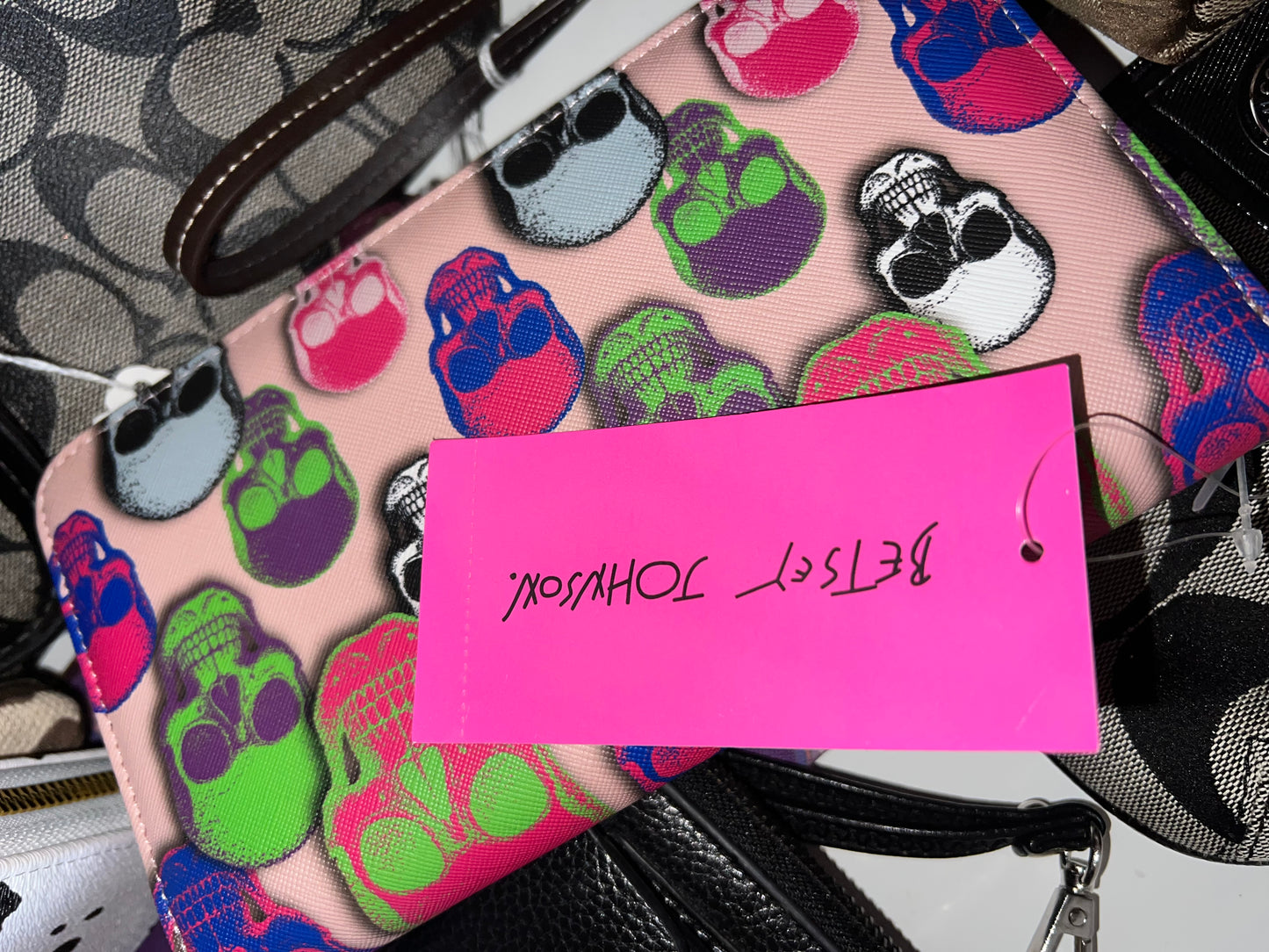 Betsy Johnson - Wristlet / Wallet