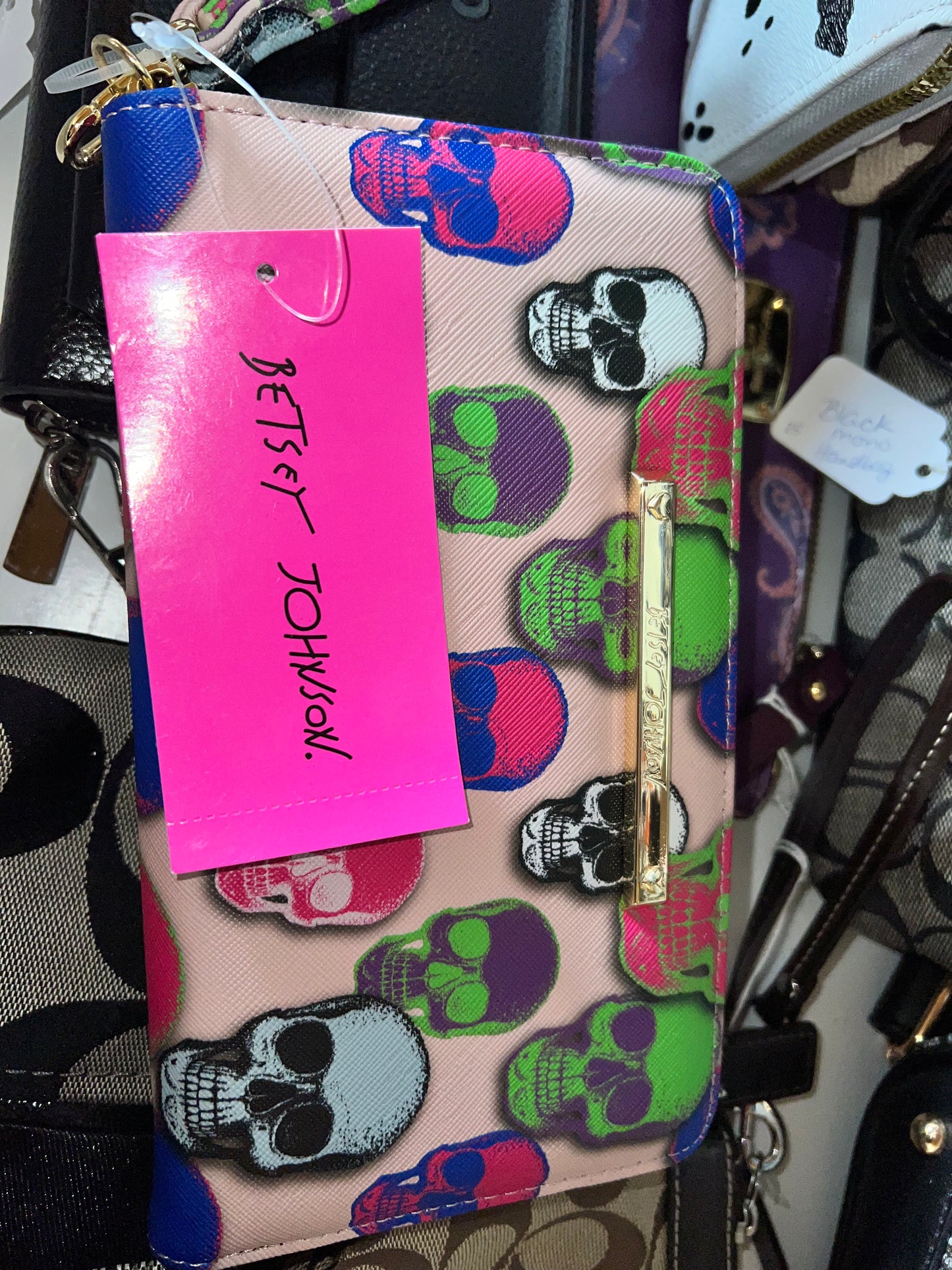 Betsy Johnson - Wristlet / Wallet