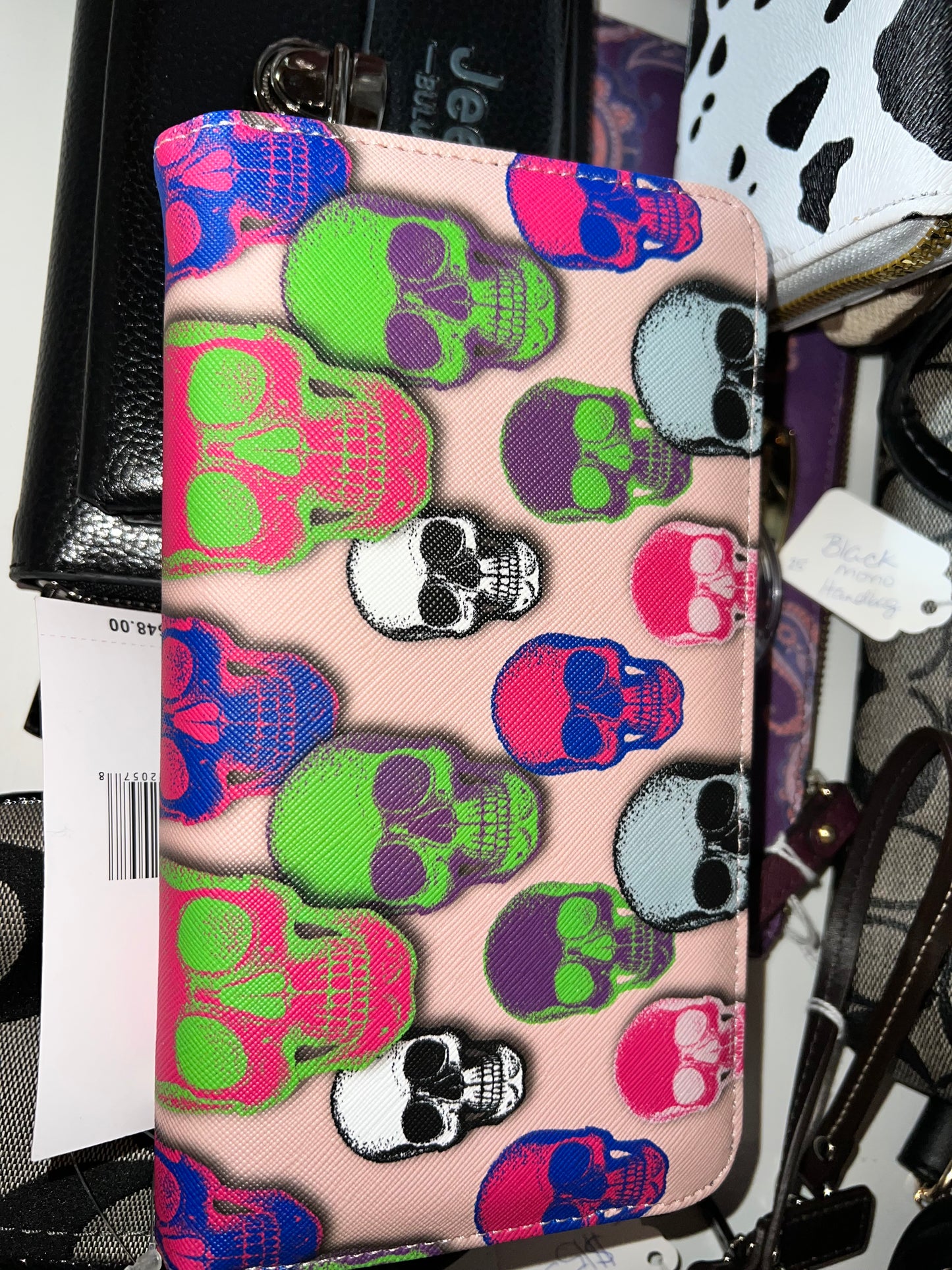 Betsy Johnson - Wristlet / Wallet