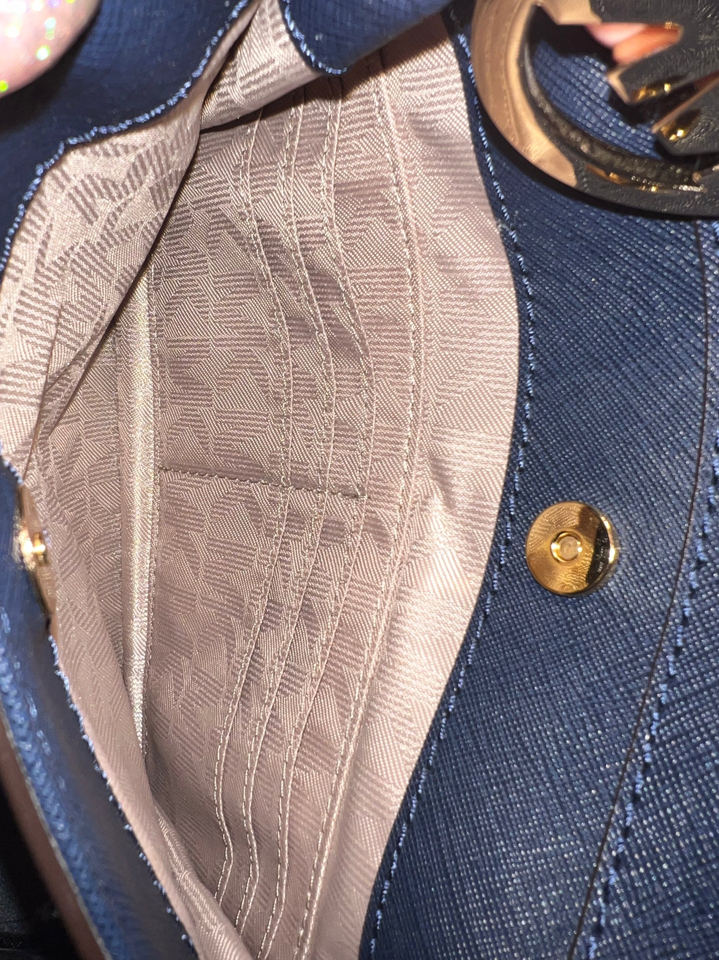 MK - Medium Jet Set Tote