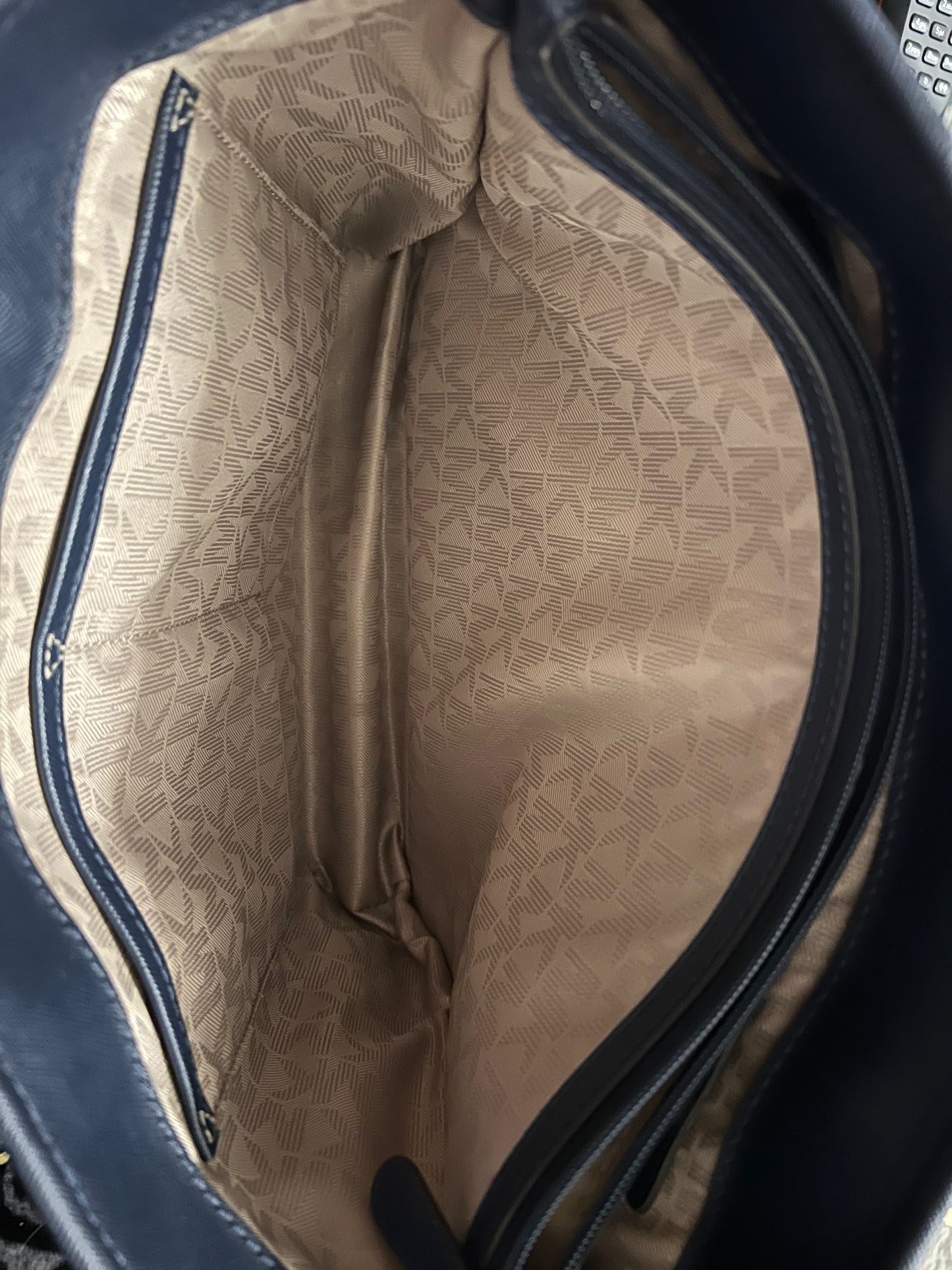 MK - Medium Jet Set Tote