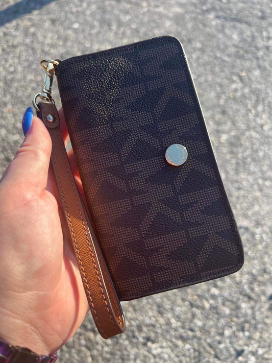 MK Travel Tech Wristlet