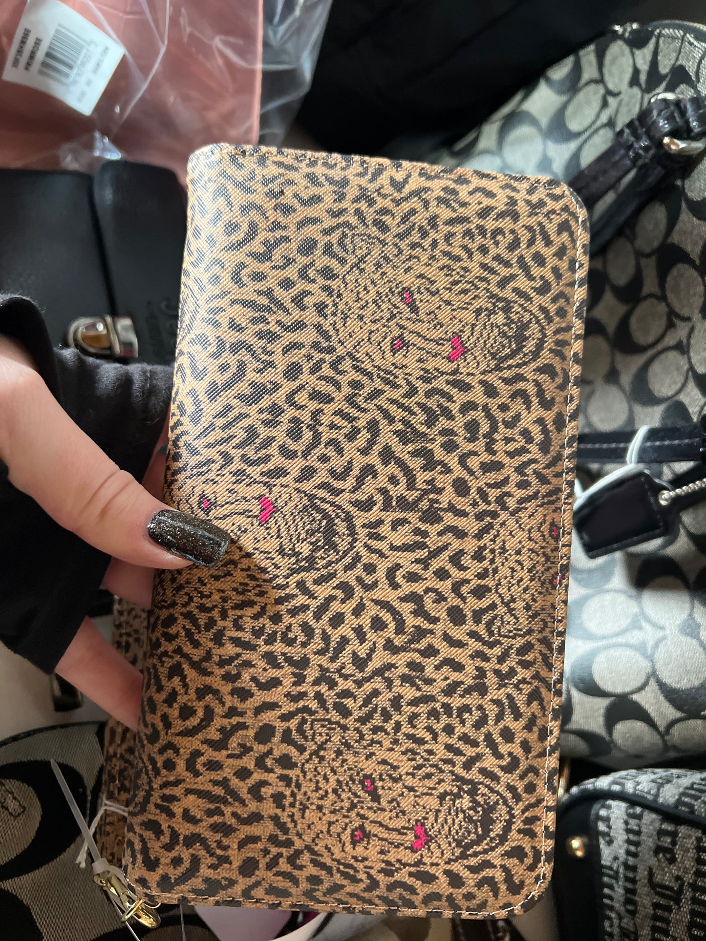 Betsy Johnson - Wallet / Wristlet