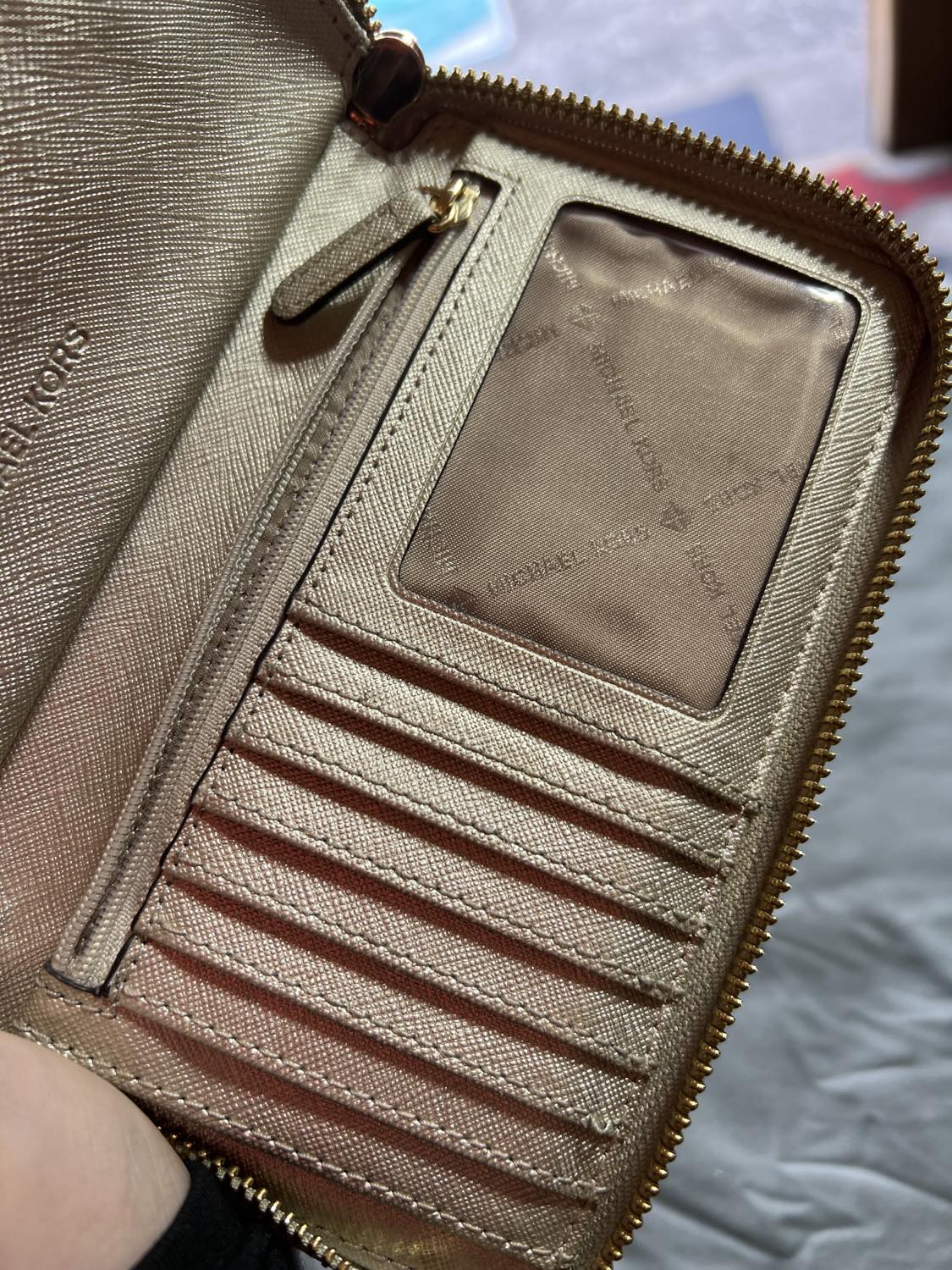 MK - Glitter Zip Wallet