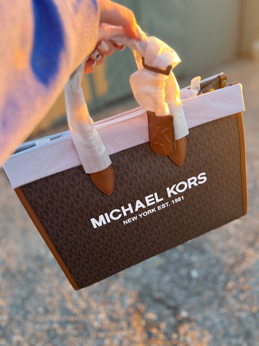 MK - Medium Tote