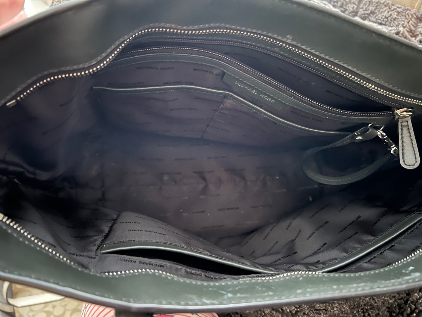MK - Graffiti Tote