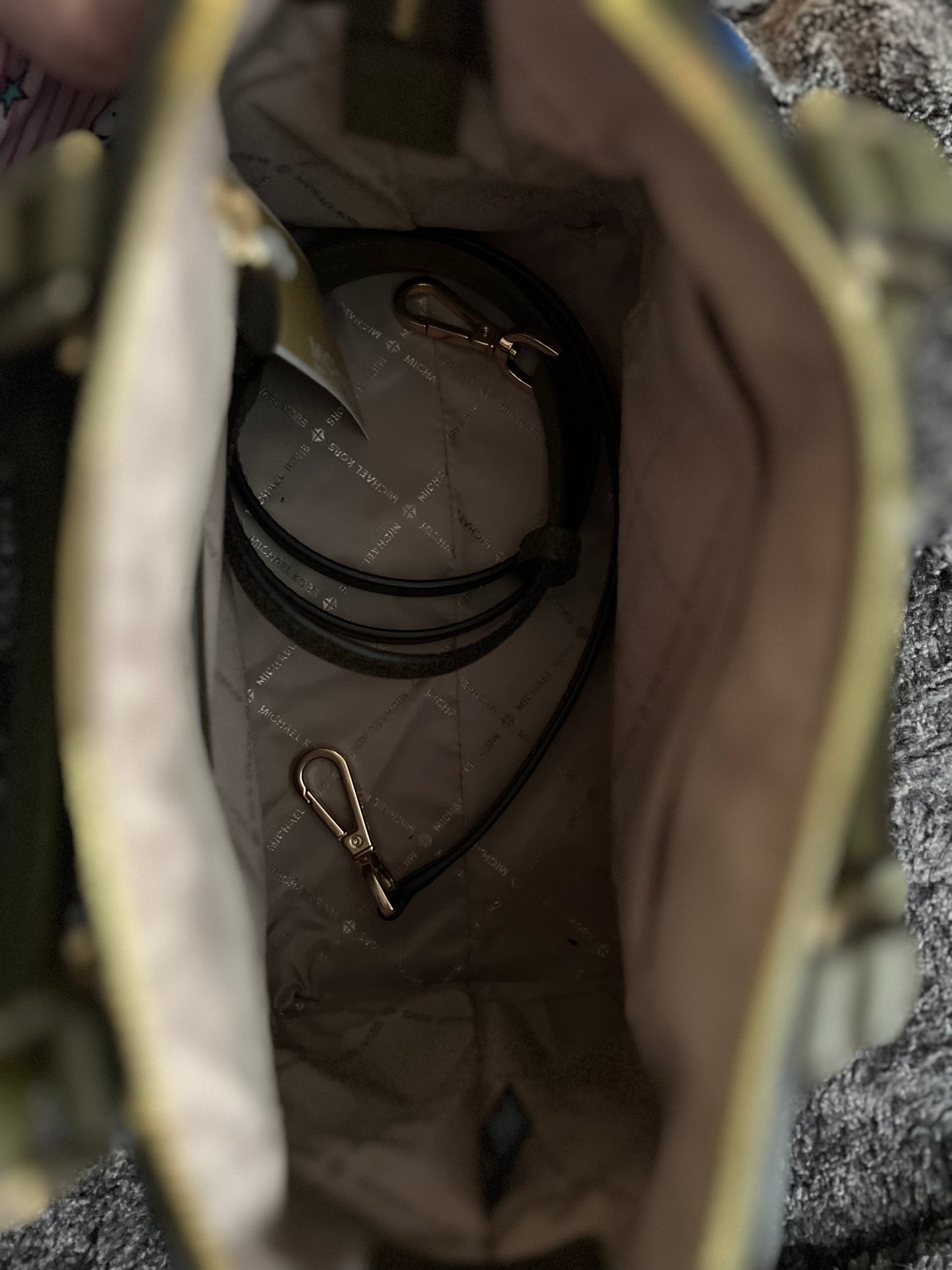 MK - Crossbody